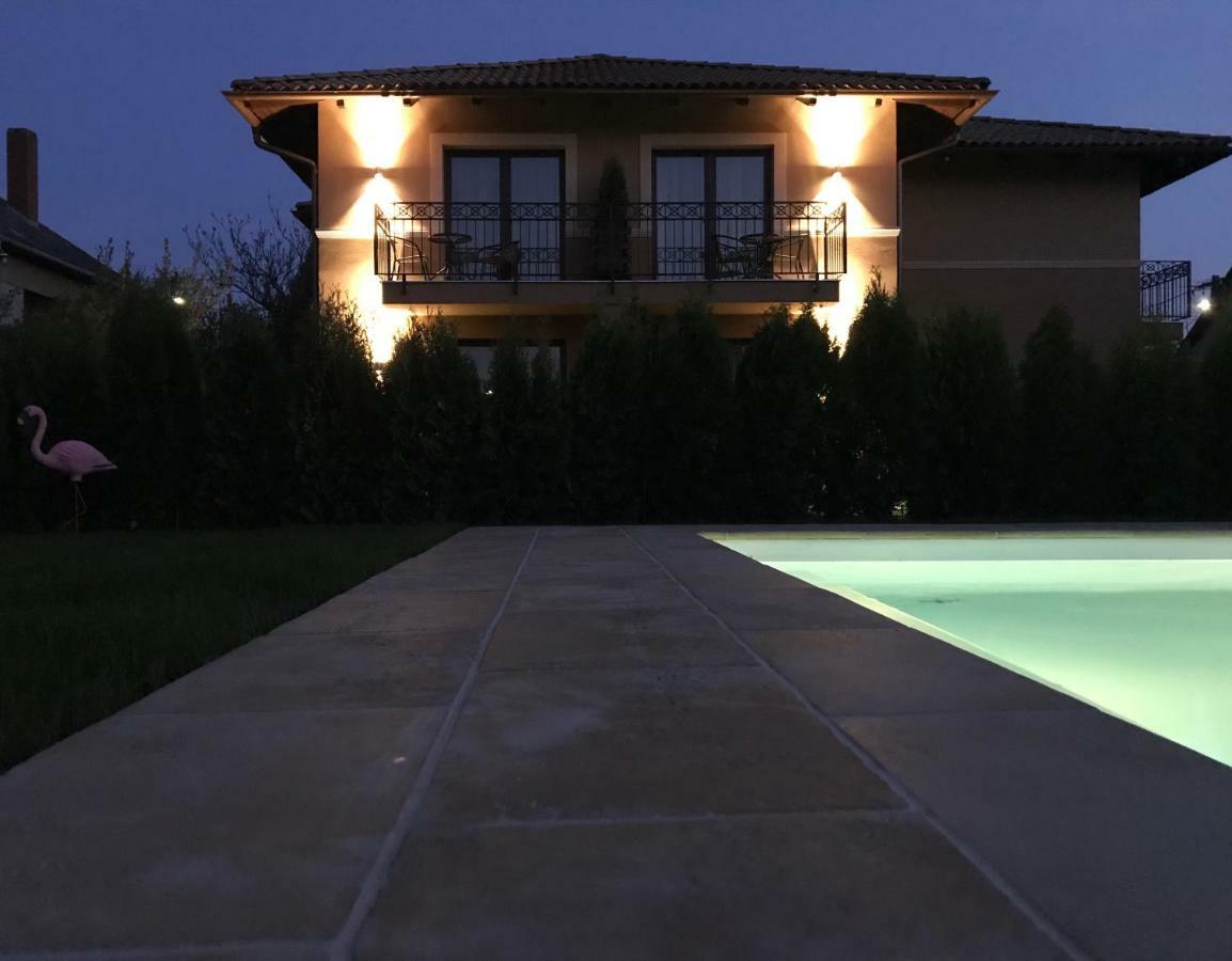 كيستاي Villa Aruba & Private Spa Suites المظهر الخارجي الصورة
